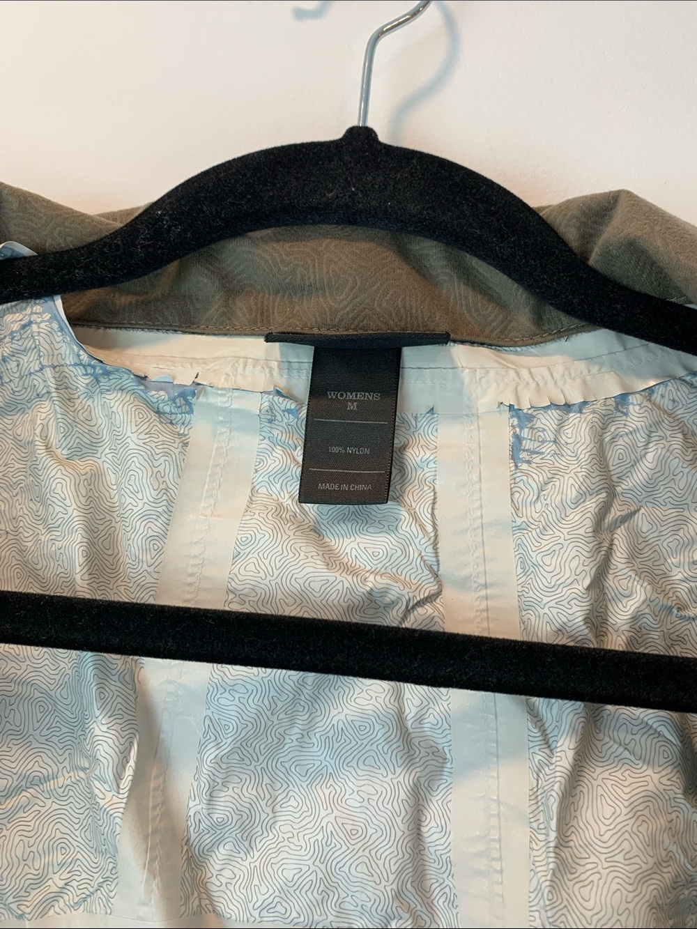 REI blue Raincoat sz M * flawed* hiking biking running camping outdoor canoeing - Picture 9 of 10
